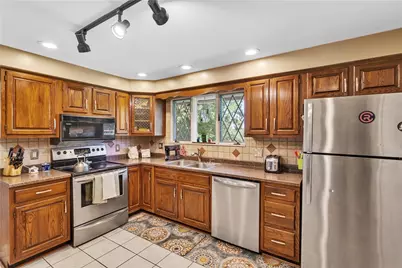 122 Northumberland Drive, Hempfield Township, PA 15642 - Photo 15