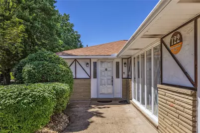 122 Northumberland Drive, Hempfield Township, PA 15642 - Photo 3