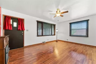 306 1/2 Oakland Ave, Charleroi Boro, PA 15022 - Photo 3