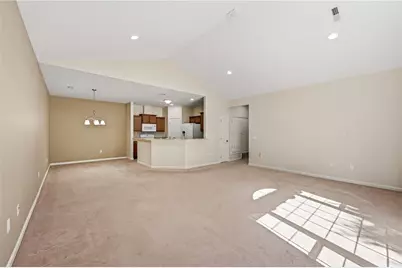 246 Stonegate Blvd, Hermitage, PA 16148 - Photo 5