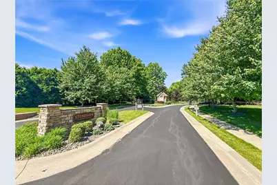 246 Stonegate Blvd, Hermitage, PA 16148 - Photo 23