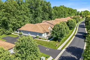 246 Stonegate Blvd, Hermitage, PA 16148 - Photo 19
