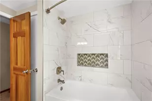 10 Oakridge Ln, Mount Pleasant, PA 15340 - Photo 17