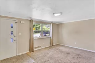 402 Highland St, Sewickley Township, PA 15637 - Photo 5