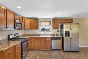 402 Highland St, Sewickley Township, PA 15637 - Photo 9