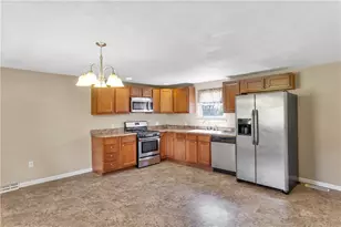 402 Highland St, Sewickley Township, PA 15637 - Photo 9