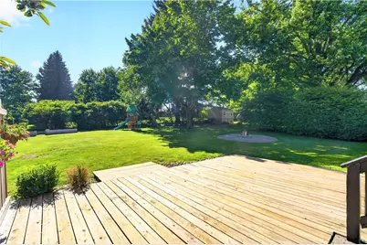 1560 Crestview Dr, Pittsburgh, PA 15237 - Photo 27