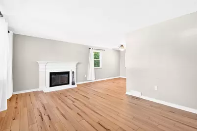 1560 Crestview Dr, Pittsburgh, PA 15237 - Photo 7