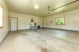 421 N N Main St, Harrisville Boro, PA 16038 - Photo 39