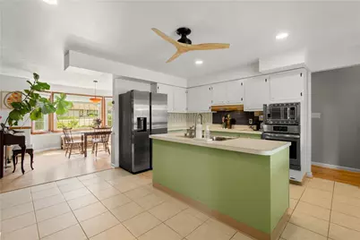 347 Carlton Rd, Bethel Park, PA 15102 - Photo 15
