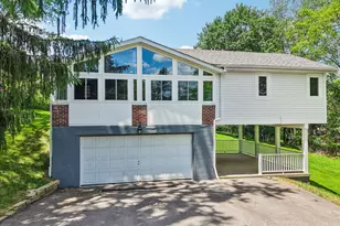 880 Fairview Rd, Indiana Township, PA 15238 - Photo 3