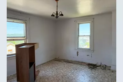 939 Meadow Ave, Charleroi Boro, PA 15022 - Photo 3