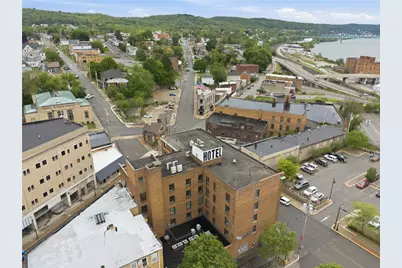 218 W Washington St, Rochester, PA 15074 - Photo 3