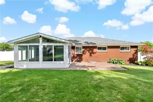 210 E Harbison Rd, Robinson Twp, PA 15205 - Photo 29