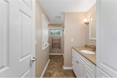 210 E Harbison Rd, Robinson Twp, PA 15205 - Photo 21