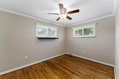 210 E Harbison Rd, Robinson Twp, PA 15205 - Photo 19