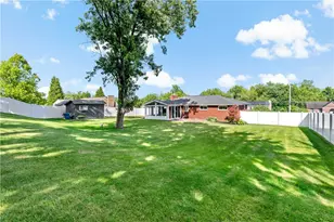 210 E Harbison Rd, Robinson Twp, PA 15205 - Photo 31