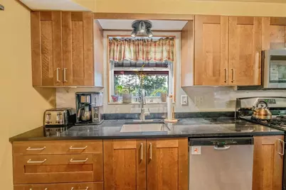 3804 Cynthia Dr, Pittsburgh, PA 15227 - Photo 15