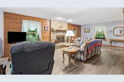 137 Spring Valley Rd, Clinton Township, PA 16059 - Photo 5