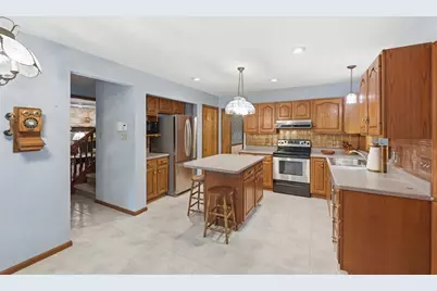 137 Spring Valley Rd, Clinton Township, PA 16059 - Photo 9