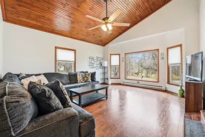4277 Marr Rd, Pulaski Township, PA 16143 - Photo 7