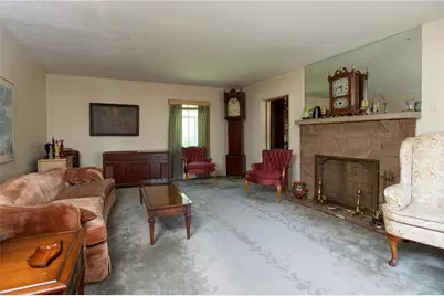 136 Colson Dr, Pittsburgh, PA 15236 - Photo 9