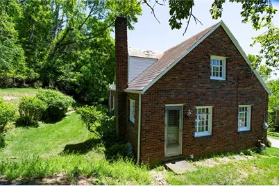 136 Colson Dr, Pittsburgh, PA 15236 - Photo 3