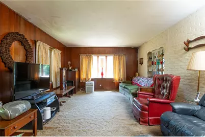 136 Colson Dr, Pittsburgh, PA 15236 - Photo 15