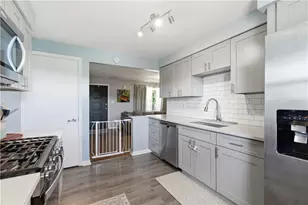 1315 Earlham St, Pittsburgh, PA 15205 - Photo 7