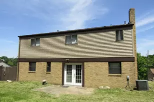 5560 Clarene Dr, Bethel Park, PA 15102 - Photo 3