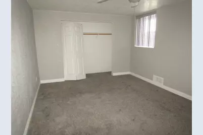 5560 Clarene Dr, Bethel Park, PA 15102 - Photo 17