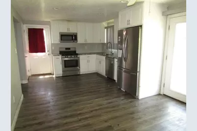 5560 Clarene Dr, Bethel Park, PA 15102 - Photo 9
