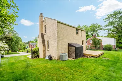 105 Pickwick, Bethel Park, PA 15102 - Photo 39