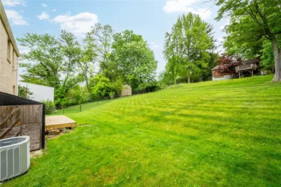 105 Pickwick, Bethel Park, PA 15102 - Photo 41