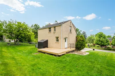 105 Pickwick, Bethel Park, PA 15102 - Photo 37
