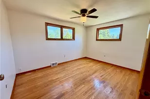 302 Sun Valley Dr, Cranberry Township, PA 16066 - Photo 13