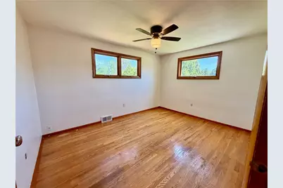 302 Sun Valley Dr, Cranberry Township, PA 16066 - Photo 13