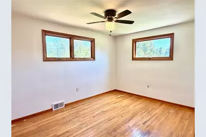 302 Sun Valley Dr, Cranberry Township, PA 16066 - Photo 17