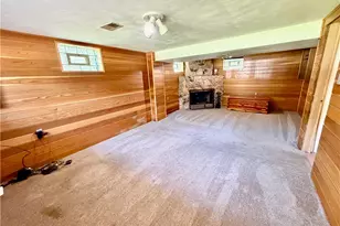302 Sun Valley Dr, Cranberry Township, PA 16066 - Photo 21