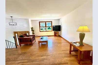 302 Sun Valley Dr, Cranberry Township, PA 16066 - Photo 5