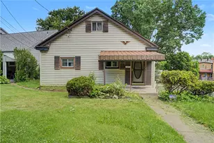 212 Singer Ave, McKees Rocks, PA 15136 - Photo 1