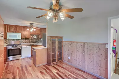 1401 Balsam Dr, Pittsburgh, PA 15101 - Photo 7