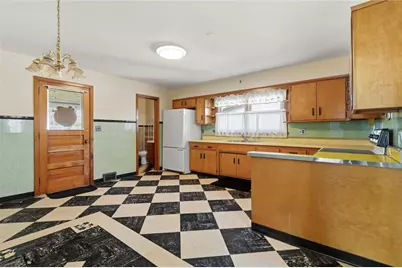 304 Liberty St, Perryopolis, PA 15473 - Photo 11