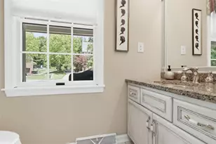 703 Willowcrest Dr, Pine Township, PA 15044 - Photo 11