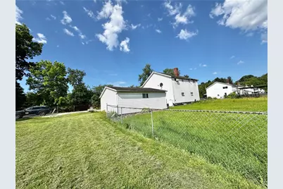 3072 3rd St, Centerville, PA 15429 - Photo 9