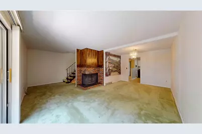 610 Maplewood Ct, Ross Twp, PA 15237 - Photo 3