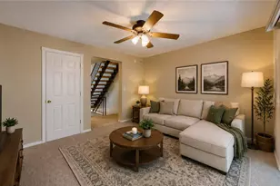 610 Maplewood Ct, Ross Twp, PA 15237 - Photo 5