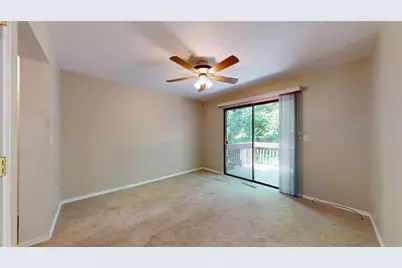 610 Maplewood Ct, Ross Twp, PA 15237 - Photo 7