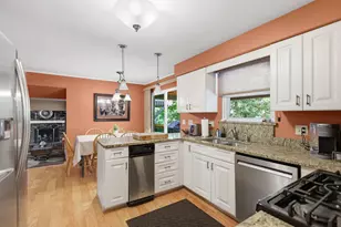 102 Lansdale Ct, Ross Twp, PA 15237 - Photo 7