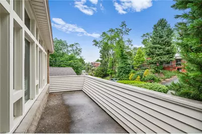 6660 Landview Rd, Pittsburgh, PA 15217 - Photo 5